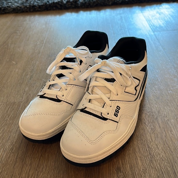 NEW New Balance 550 Black and White - Picture 2 of 7